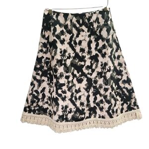 H&M A-Line Skirt Camouflage Print Midi Skirt With A Fringe Trim Size 8